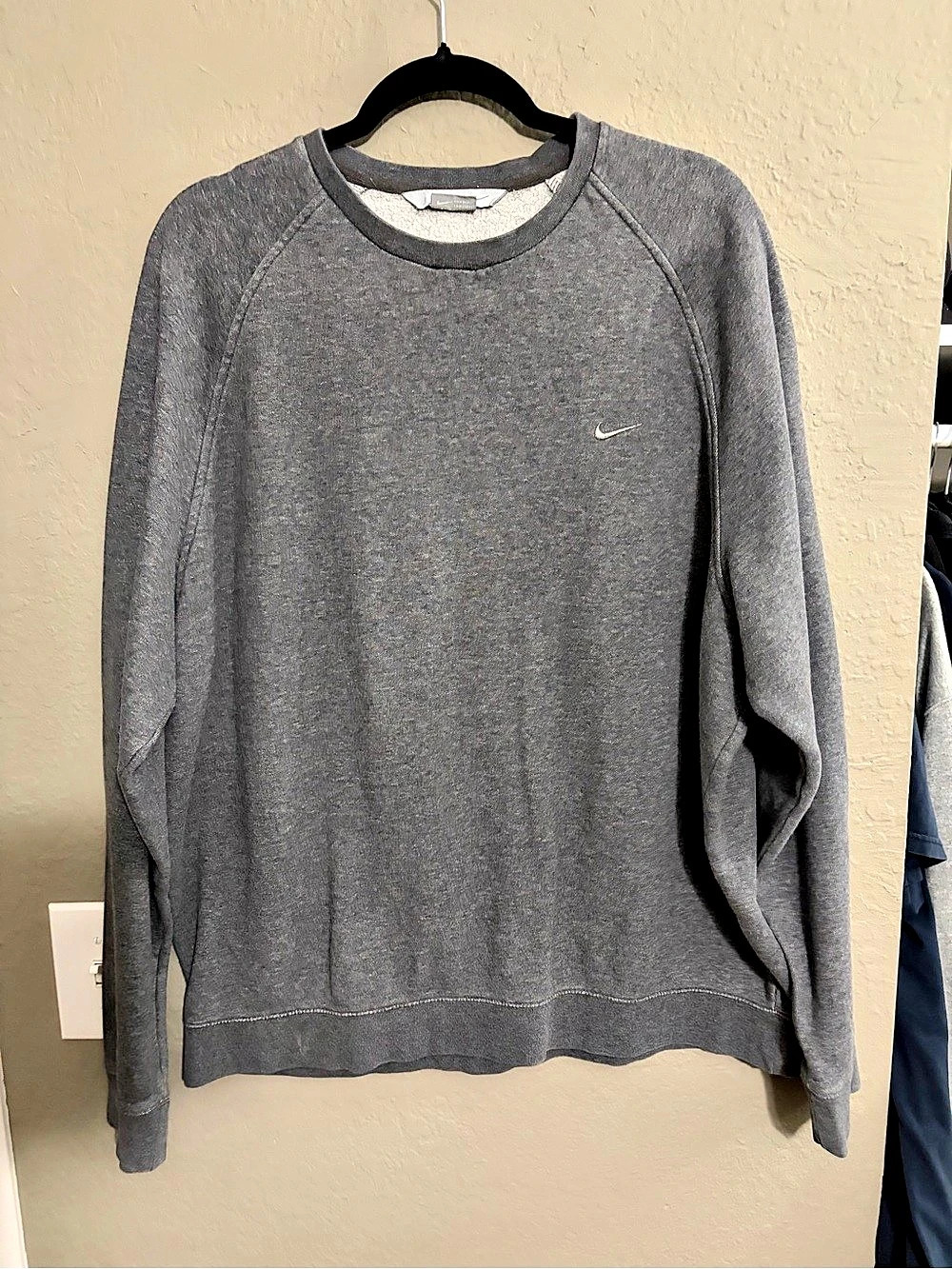 Nike Gray Crewneck Sweatshirt Size Large